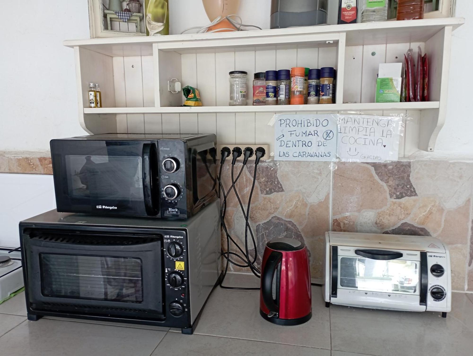 Camping Mascotas cerca de Alicante Sax Exterior foto